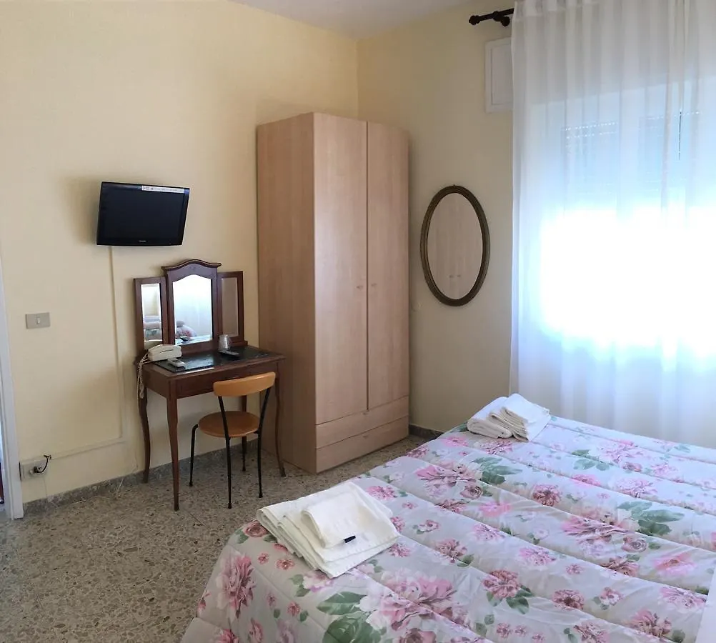 Hotel Casa Diomira Lido di Camaiore 2*,  Italy