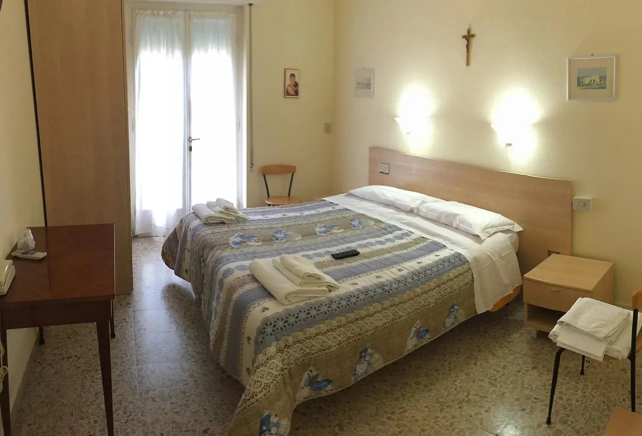 **  Hotel Casa Diomira Lido di Camaiore Italia